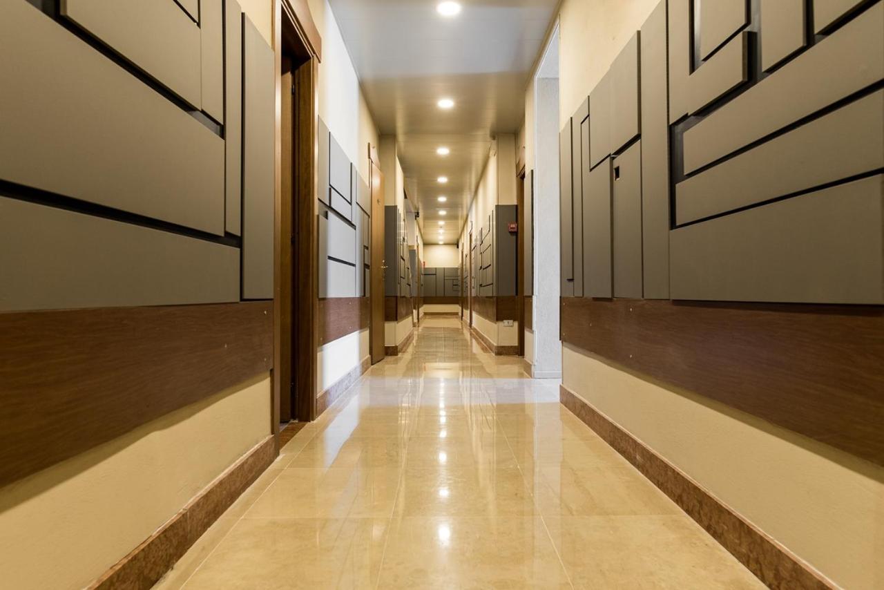 Hotel Royal Viverone Exterior photo